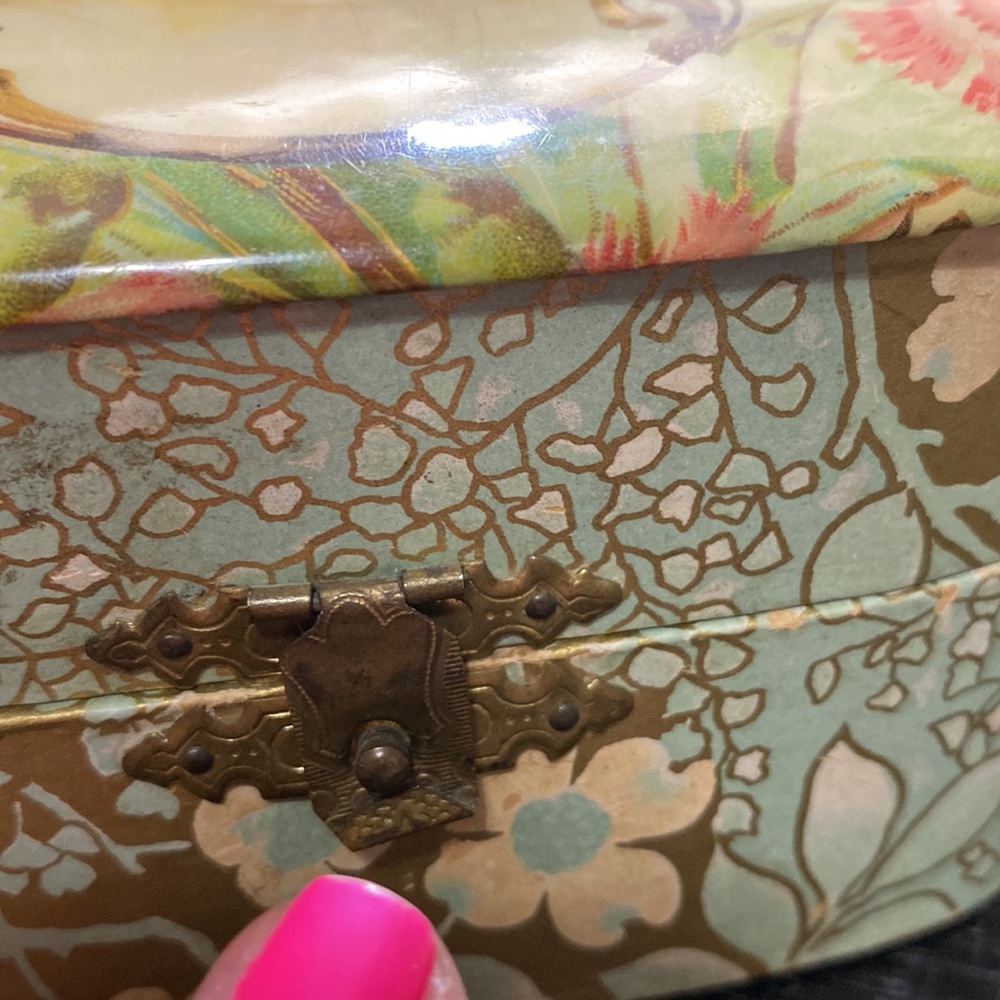 Antique Victorian Era Floral Lady Portrait Handkerchief Box & Paris Hanky! - Picture 13 of 14